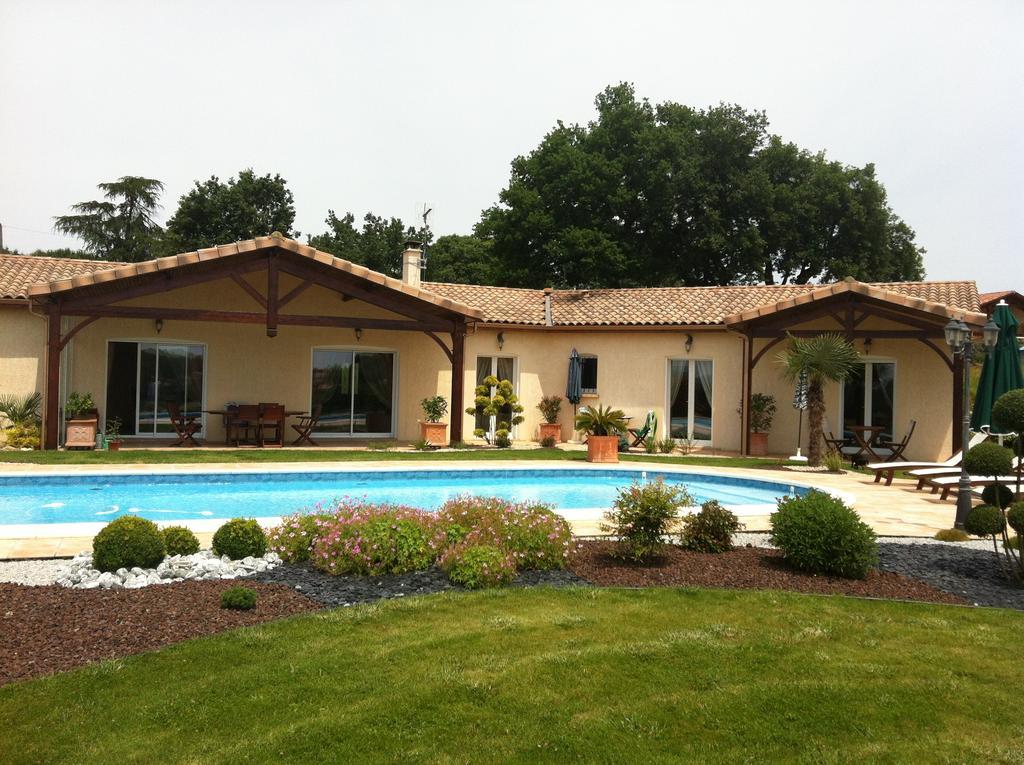 Le Clos Castel - Gite Equipe Casteljaloux Eksteriør billede